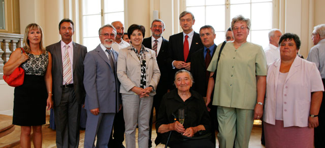 Predsednik republike Danilo Trk je vroil odlikovanje red za zasluge patru Cirilu Boiu.