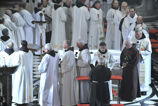 Posveen in umešen novi ljubljanski nadškof msgr. Stanislav Zore