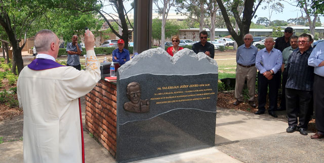 paterValerijanRokwood_2019