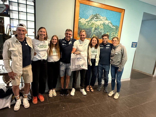 Kajakasi in canuisti