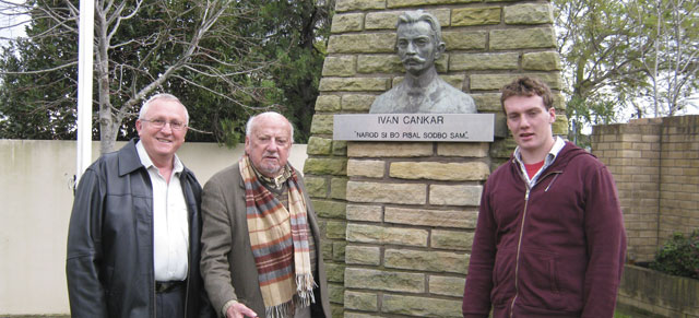 V MESECU AUGUSTU 2011-PISATELJ IN PESNIK BERT PRIBAC.